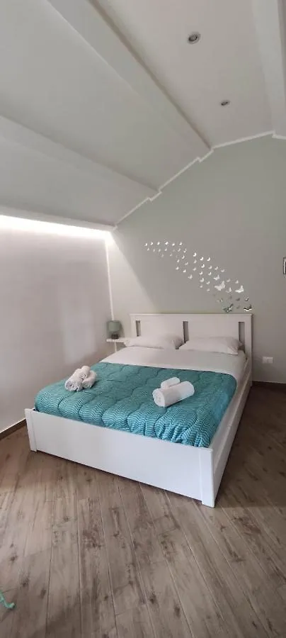 Duomo Rooms צ'פאלו 0*,